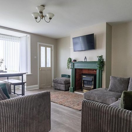 Beachfront Apartment - Ground Floor Apartment With Sea Views, Next To The Beach, Bridlington, North Yorkshire Bessingby Eksteriør billede