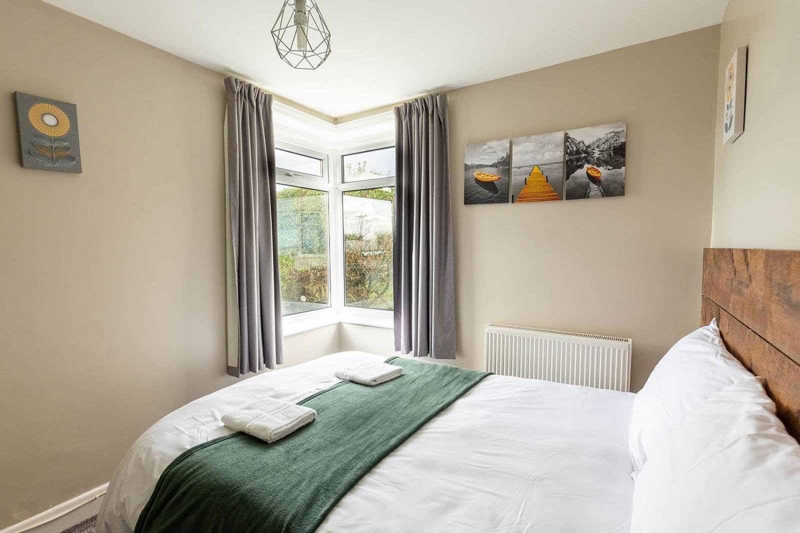 Beachfront Apartment - Ground Floor Apartment With Sea Views, Next To The Beach, Bridlington, North Yorkshire Bessingby Eksteriør billede